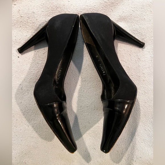 Stuart Weitzman Shoes - Stuart Weitzman 4 1/2 inch heels